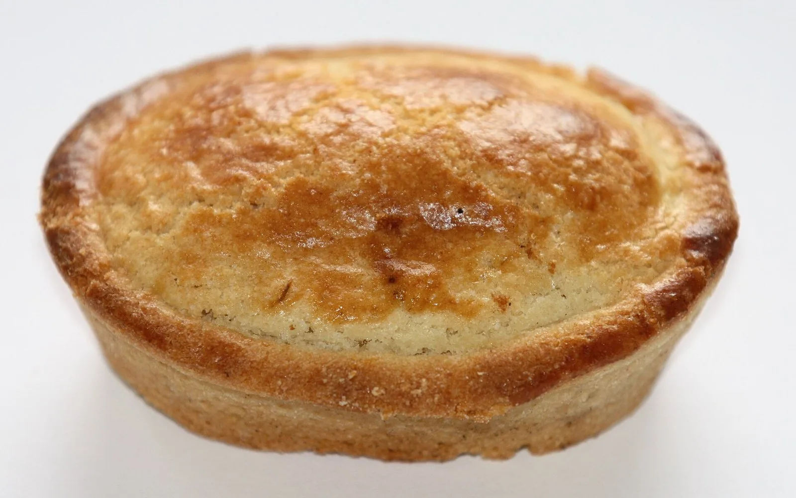Un pasticciotto, il dolce da colazione più diffuso nelle pasticcerie pugliesi